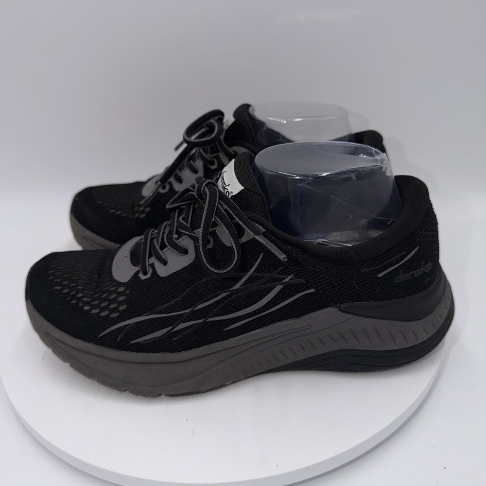 Dansko Pace Women Size 8 Wide Black Athletic Walking Arch Support Sneakers Shoes